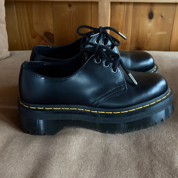 Dr. Martens 1461 Quad Retro Platforms - Picture 3 of 9